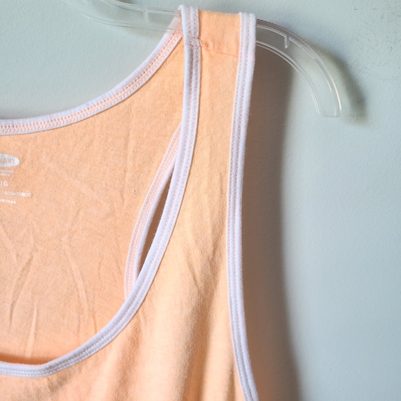 Old Navy Orange Pineapple Graphic Tank Top Size XL - Picture 2 of 7